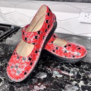 Algeria Paloma Mary Jane’s in Coral Owl Print Women’s size 41